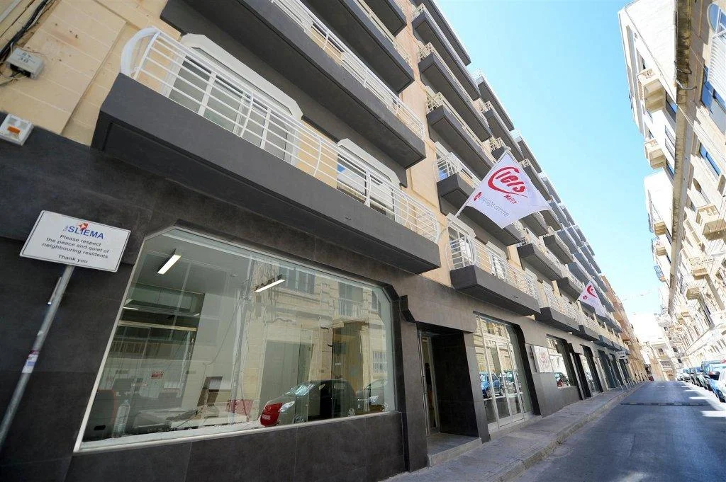apprendre l'anglais à iels sliema façade de l'école