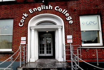 améliorer son anglais à cork english college junior façade