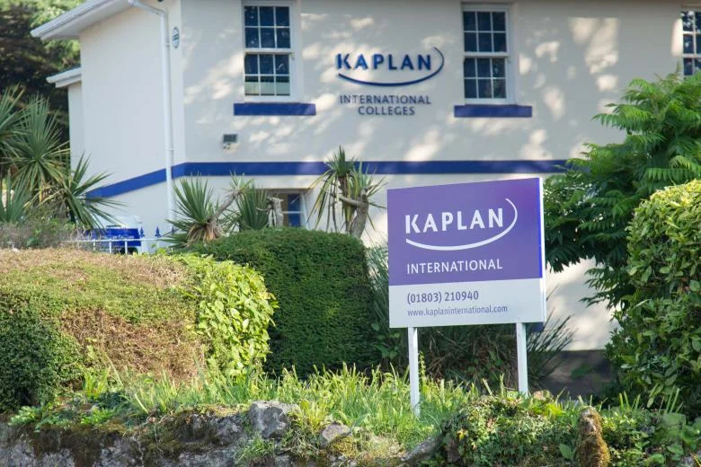 séjour linguistique jeune à kaplan torquay
