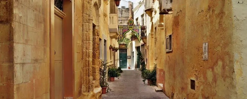une ruelle à M'dina echange-linguistique-st-pauls-bay-malte-comment-partir-ruelle
