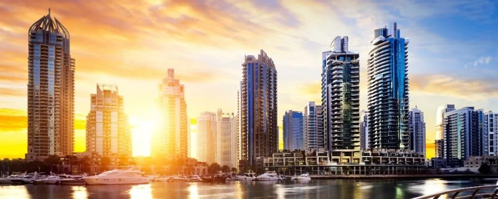 visa-afffaire-emirats-pour-tunisien-pourquoi-partir-sejour-linguistique-buildings-dubai